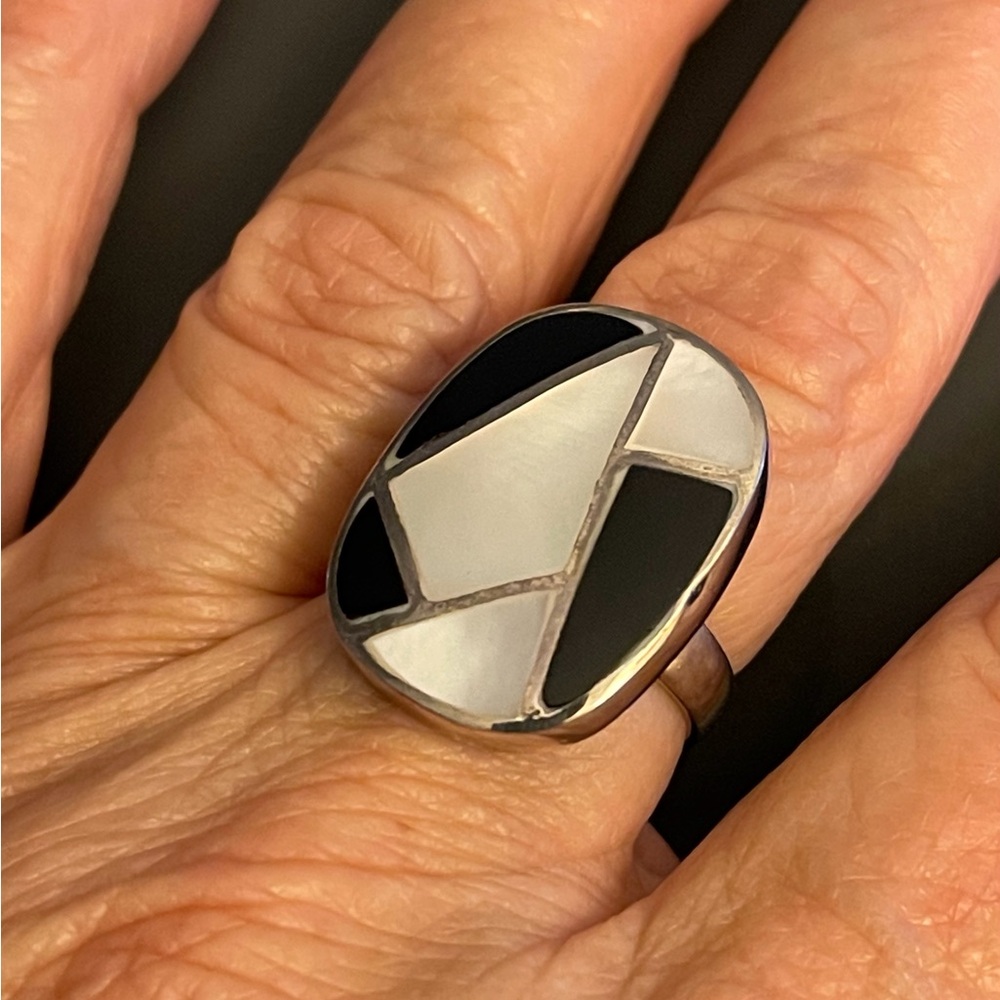 Sterling Silver Mother of Pearl Ring